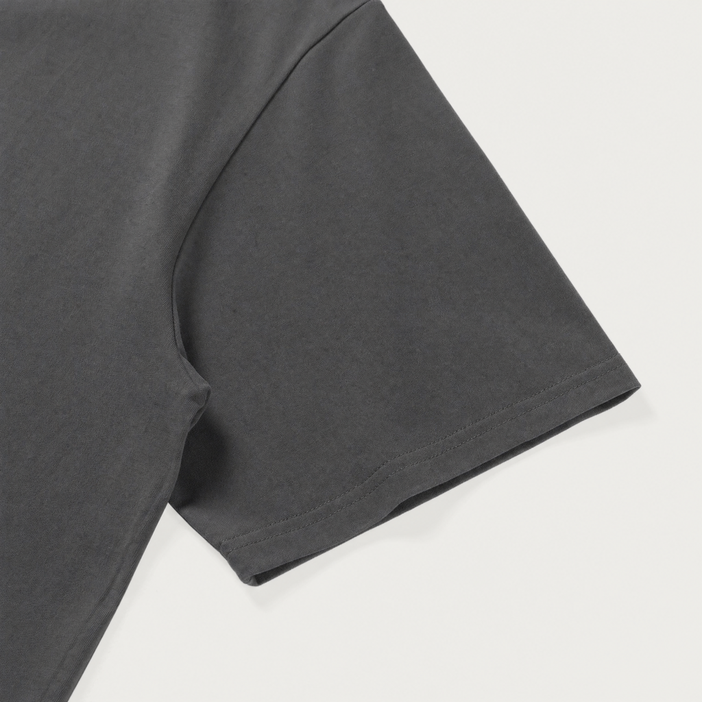 Sleeve detail